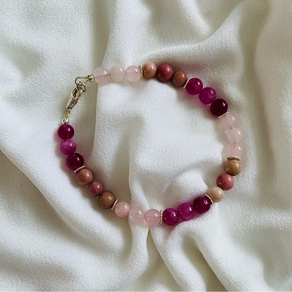 Handcrafted Healing/Comfort Bracelet for attracting Love - Picture 1 of 3